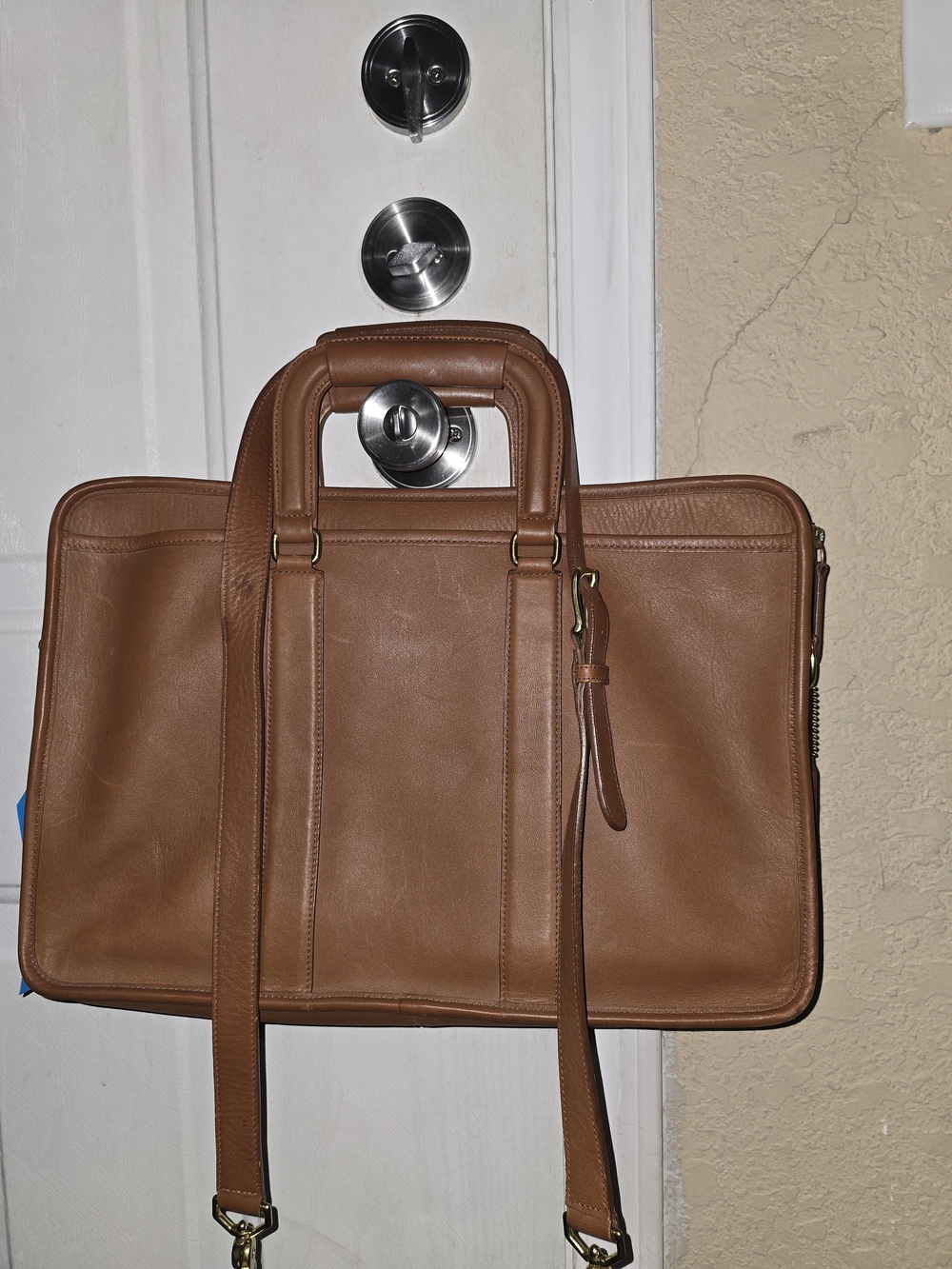 NWOT Old Coach 5296 Brown Leatger Shoulder Bag